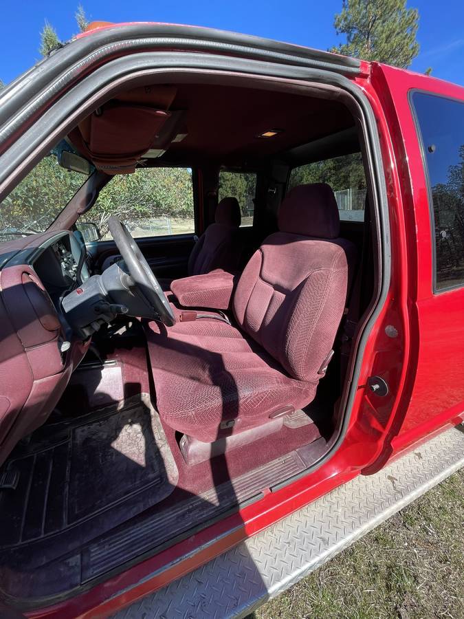 Chevy-3500-truck-1995-red-9