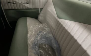 Chevy-4-door-1956-green-4