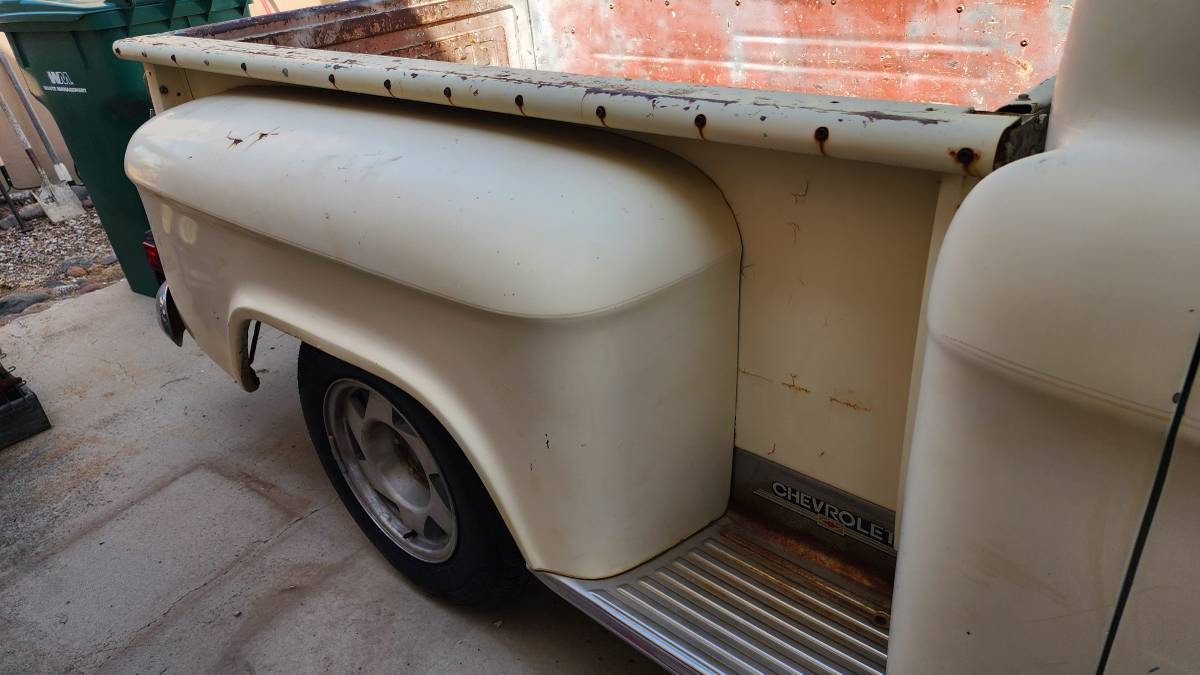 Chevy-apache-1958-18
