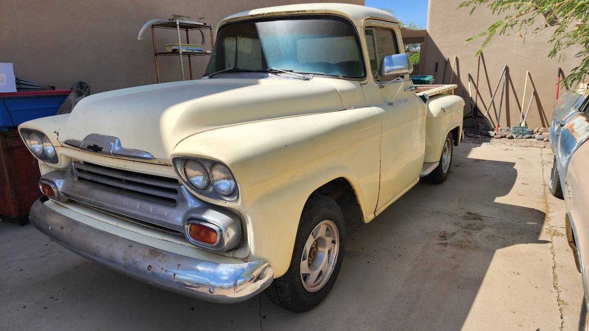 Chevy-apache-1958-23
