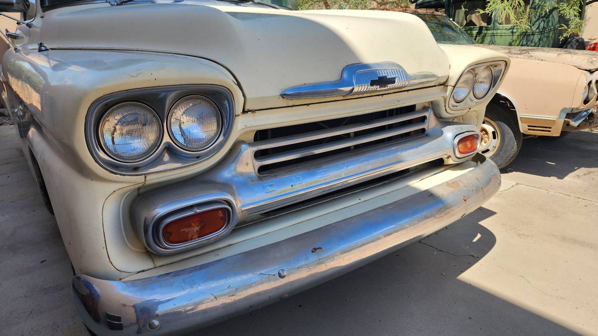 Chevy-apache-1958-25