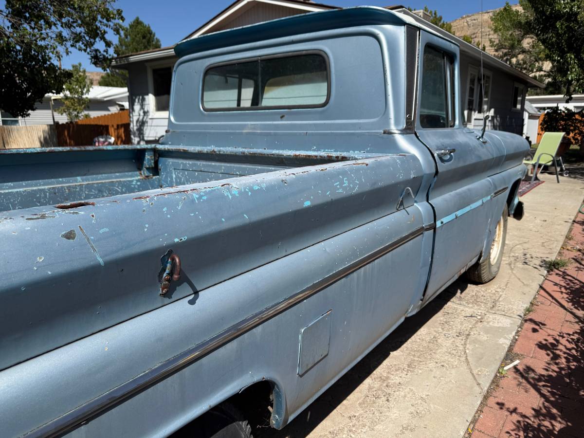Chevy-apache-pickup-1960-blue-3