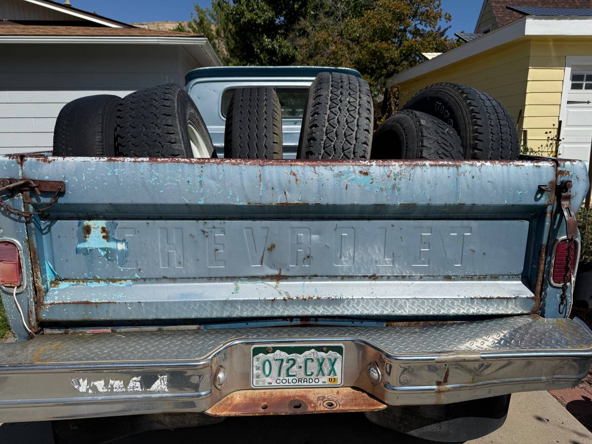 Chevy-apache-pickup-1960-blue-4