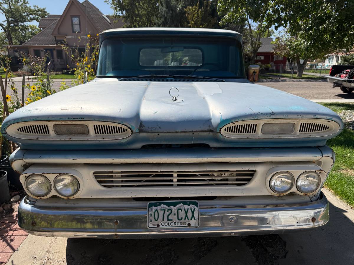 Chevy-apache-pickup-1960-blue