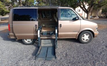 Chevy-astro-cargo-van-2000-1