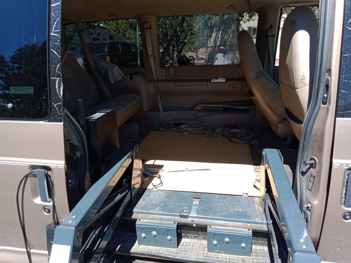 Chevy-astro-cargo-van-2000-12