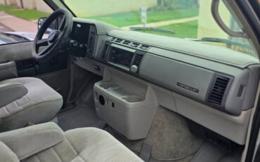 Chevy-astro-van-1993-grey-1