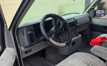 Chevy-astro-van-1993-grey-7