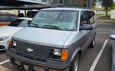 Chevy-astro-van-1993-grey-8
