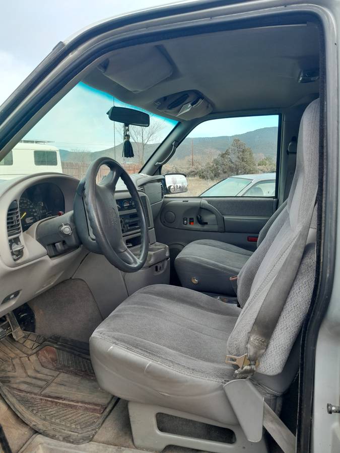 Chevy-astro-van-awd-1996-silver-13