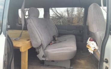 Chevy-astro-van-awd-1996-silver-4