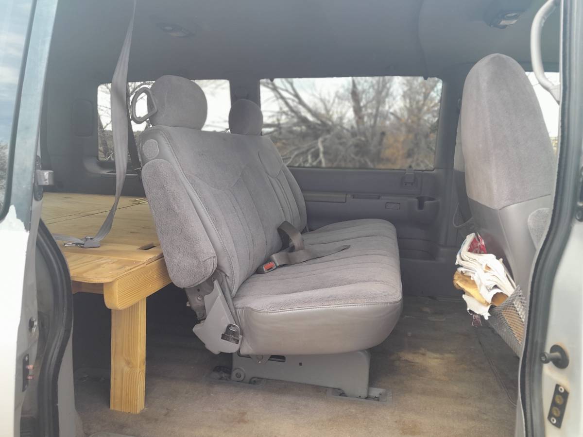 Chevy-astro-van-awd-1996-silver-4