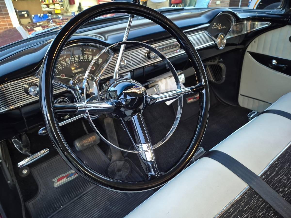 Chevy-belair-1956-custom-14