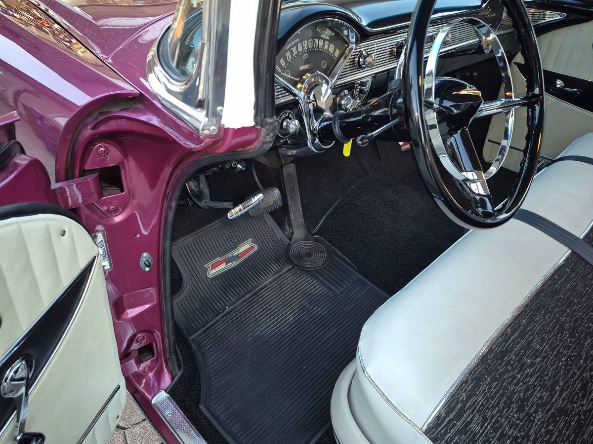 Chevy-belair-1956-custom-16