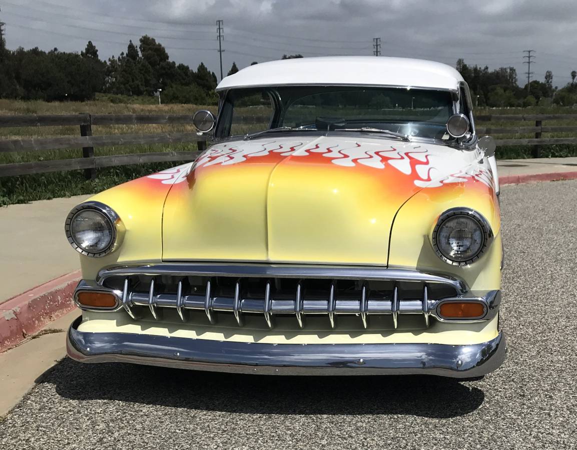 Chevy-belair-sport-coupe-hardtop-1954-custom-1