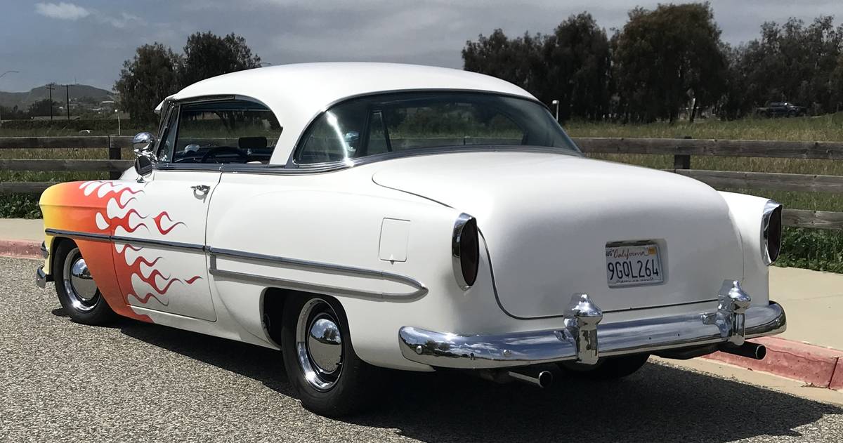Chevy-belair-sport-coupe-hardtop-1954-custom-2