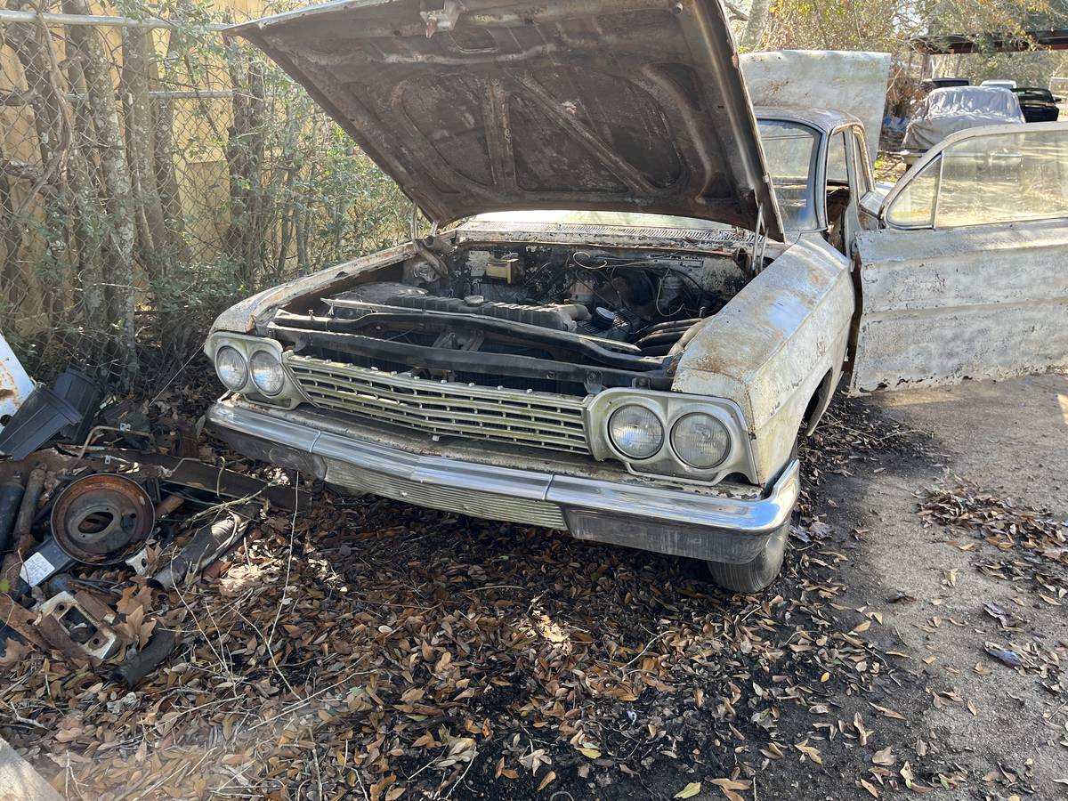 Chevy-biscayne-1962-white-1
