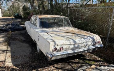 Chevy-biscayne-1962-white-2