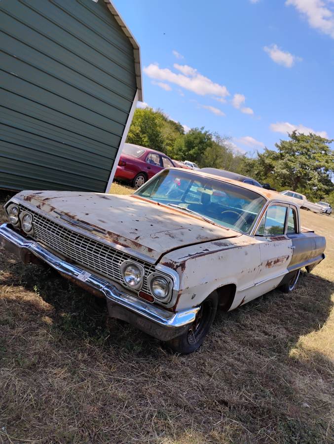 Chevy-biscayne-1963-white-12