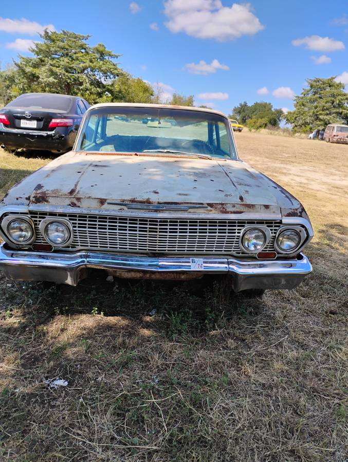 Chevy-biscayne-1963-white-13