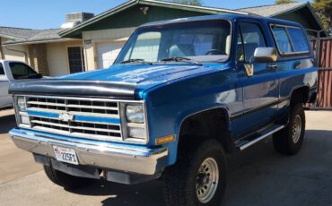 Chevy-blazer-1985-blue-10