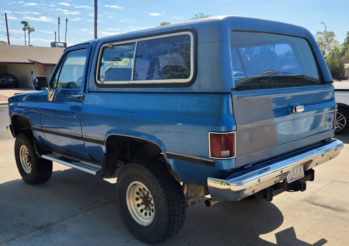 Chevy-blazer-1985-blue-9