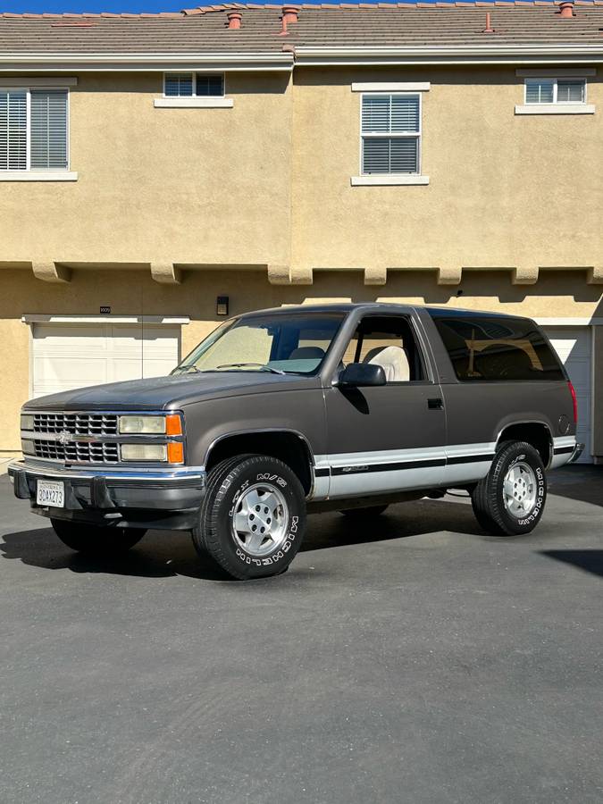 Chevy-blazer-1992-brown-9