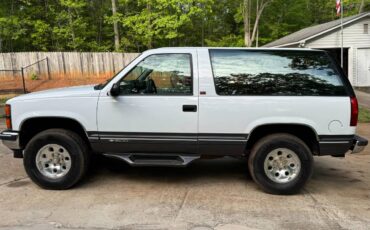 Chevy-blazer-1993-white-1