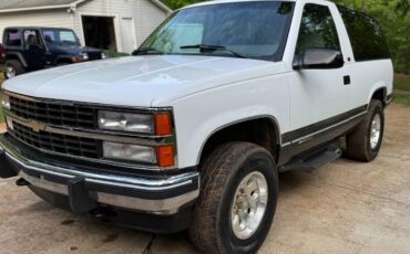 Chevy-blazer-1993-white