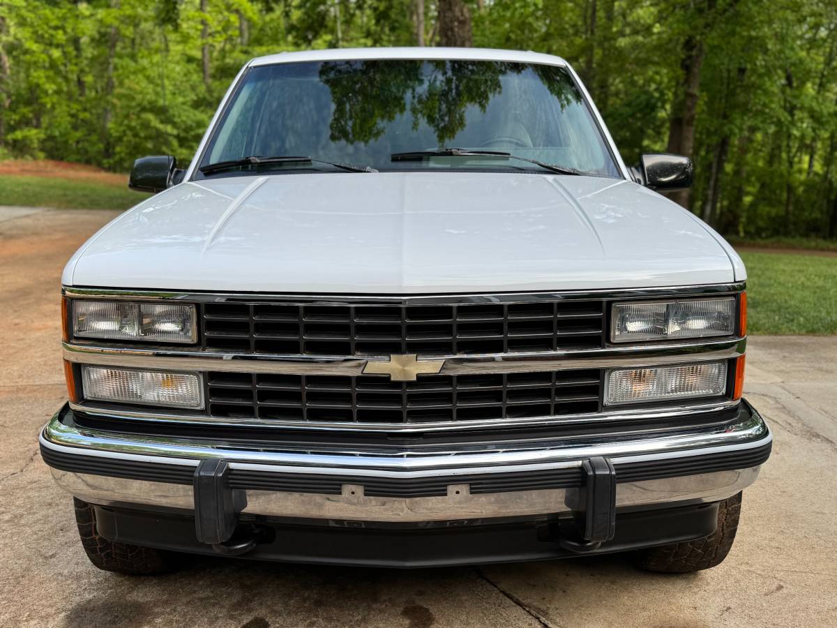 Chevy-blazer-1993-white-8