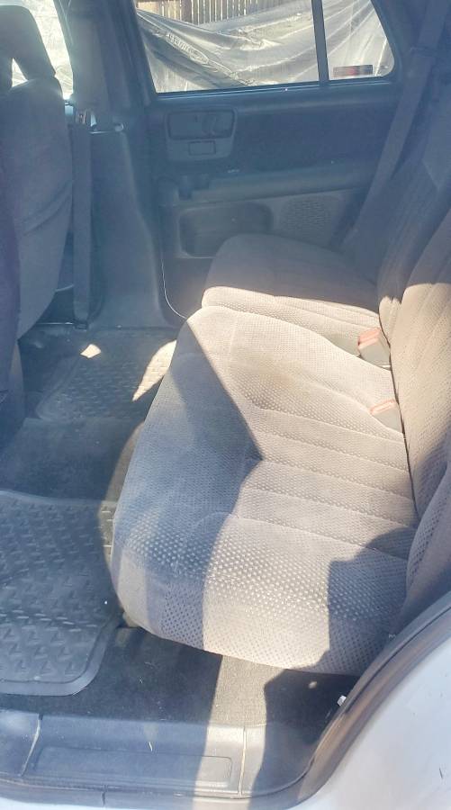 Chevy-blazer-1995-white-1