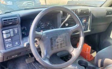 Chevy-blazer-1995-white-4