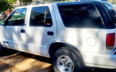 Chevy-blazer-1995-white-5