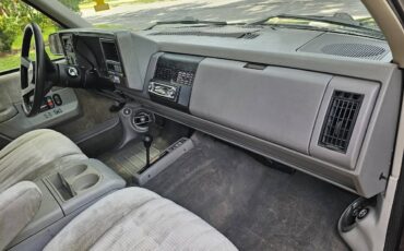 Chevy-blazer-2-door-4x4-1994-red-15