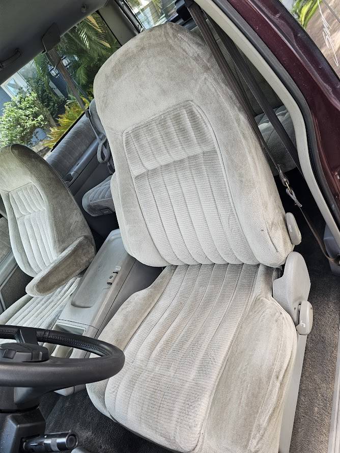 Chevy-blazer-2-door-4x4-1994-red-18