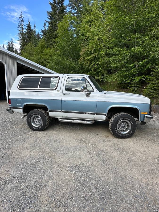 Chevy-blazer-diesel-1989-white-1