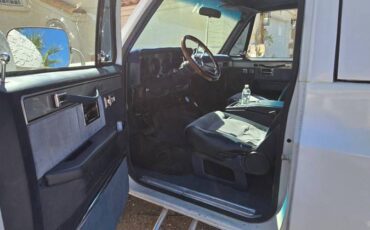Chevy-blazer-k5-4x4-1986-white-1