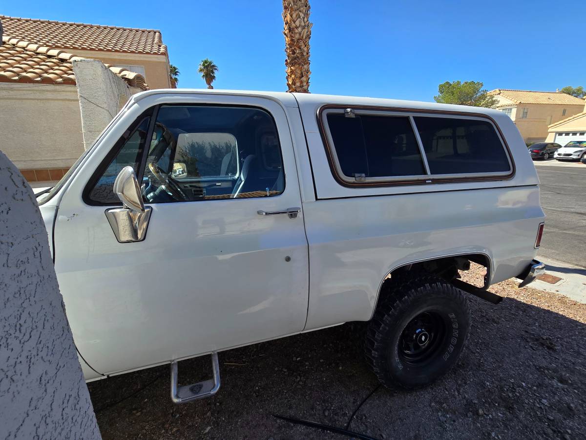 Chevy-blazer-k5-4x4-1986-white-12
