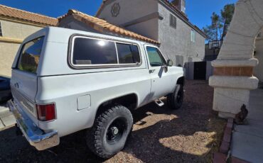 Chevy-blazer-k5-4x4-1986-white-2
