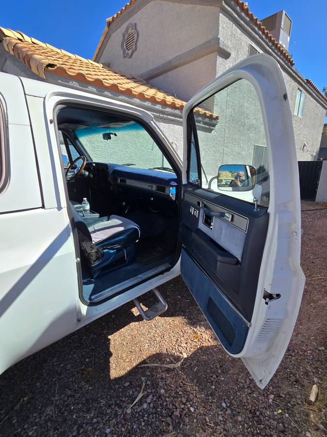 Chevy-blazer-k5-4x4-1986-white-3