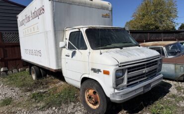 Chevy-box-truck-1991