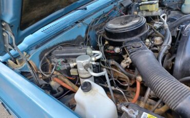 Chevy-c-10-silverado-square-body-1986-blue-1