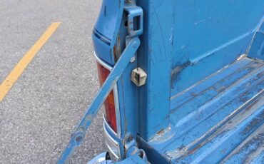 Chevy-c-10-silverado-square-body-1986-blue-3