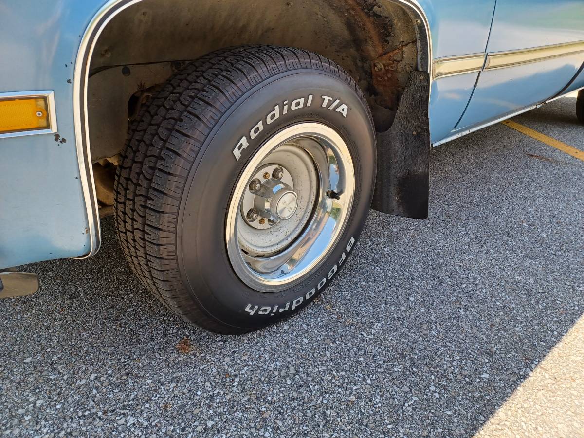 Chevy-c-10-silverado-square-body-1986-blue-6