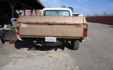Chevy-c-20-1968-custom-2