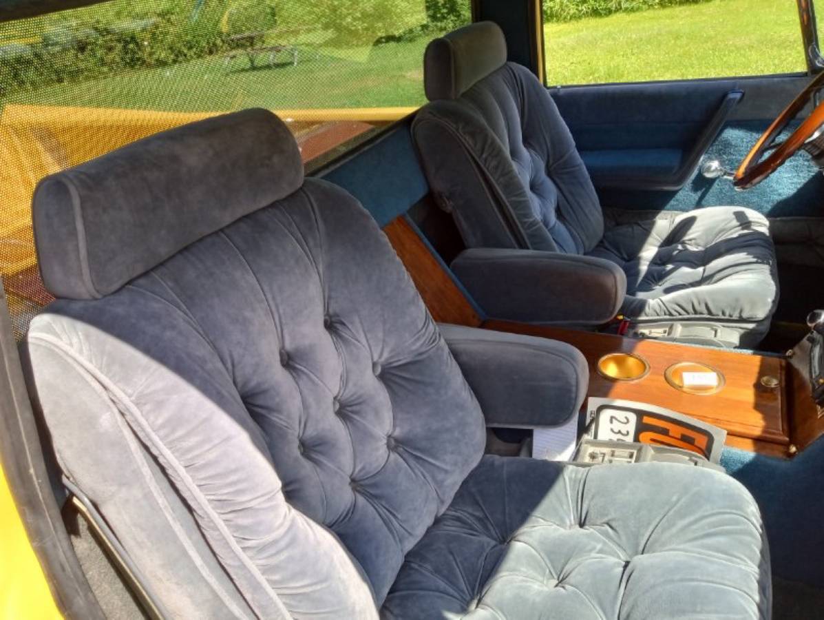 Chevy-c10-1971-custom-14