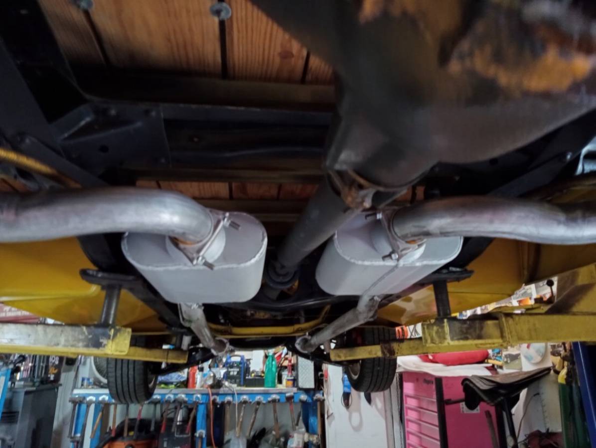 Chevy-c10-1971-custom-17