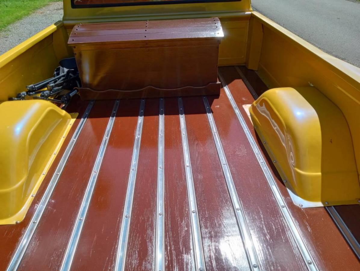 Chevy-c10-1971-custom-4