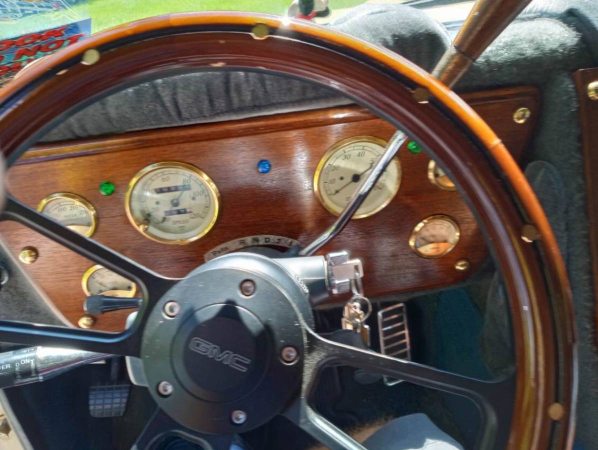 Chevy-c10-1971-custom-5