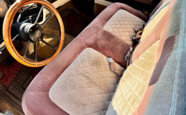 Chevy-c10-1975-white-1